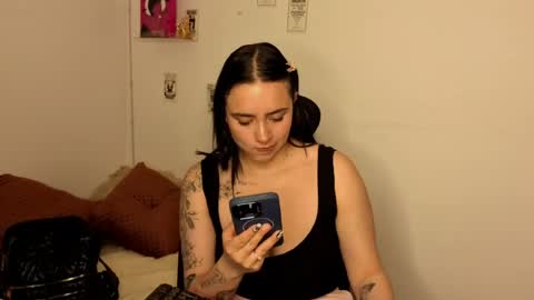 Emily Lindey online show from 04.23.26