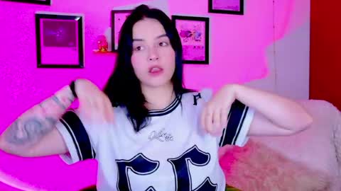 Emily Lindey online show from 07.16.26
