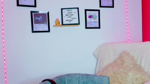 Emily Lindey online show from 08.01.26