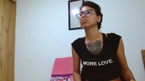 Snapshot of emily_loperaa chatting on 06.08.26 Emily online show from 06.08.26