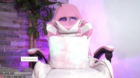 Emily online show from 05.11.26