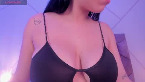 emily_nova_ online show from 04.16.26