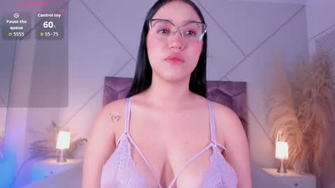 emily_nova_ online show from 05.30.26