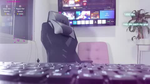 emily_palmeer online show from 10.30.25