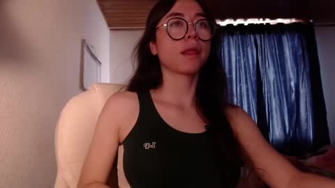 emily_pearl_ online show from 12.21.24