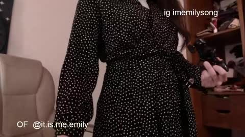 emily_pearl_ online show from 04.01.26