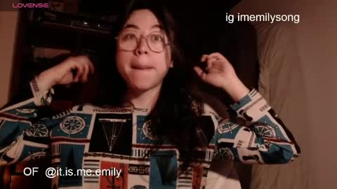 emily_pearl_ online show from 05.28.26