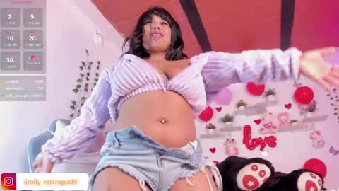 Snapshot of emily_restrepoo chatting on 02.17.25 Emily online show from 02.17.25