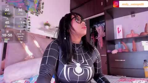 Snapshot of emily_restrepoo chatting on 10.22.25 Emily online show from 10.22.25