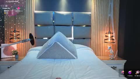 Emily online show from 11.19.25