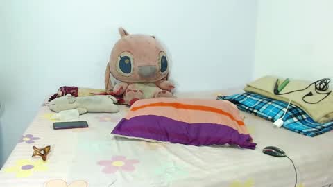 Snapshot of emily_rousxxx chatting on 10.12.25 Emily IGEmmily Baussa online show from 10.12.25