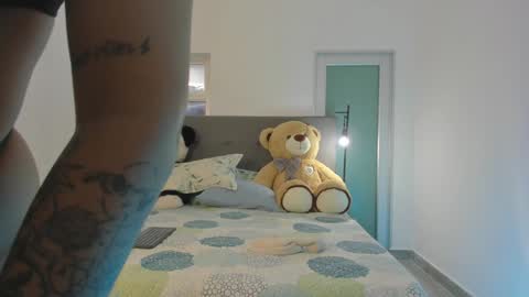 Snapshot of emily_sejmet chatting on 01.02.25 SEJMET LOVE online show from 01.02.25