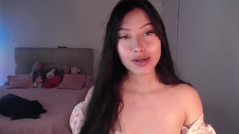 Snapshot of emily_swan_04 chatting on 01.08.25 Emily  Swan online show from 01.08.25