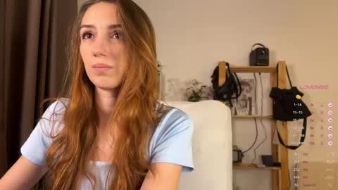 Lia online show from 09.19.25