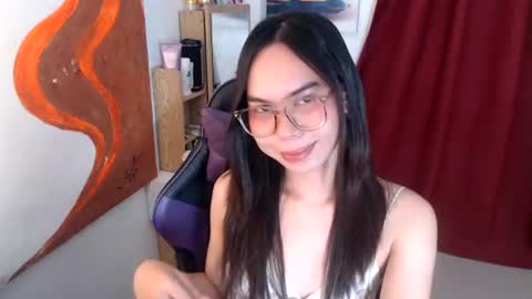 emily_xo143 online show from 06.21.26