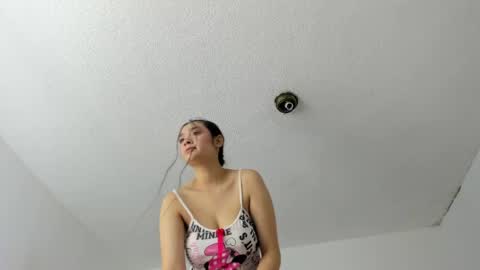 Emilyyy online show from 04.26.26