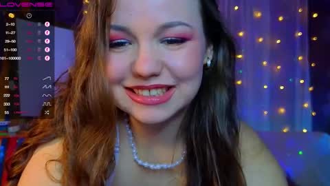 Snapshot of emilyart_ chatting on 01.31.25 artist Emily online show from 01.31.25