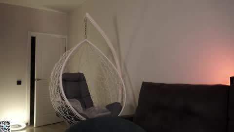 emilybatee online show from 04.26.26