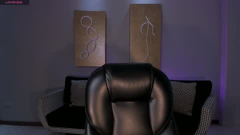 Emily Carter online show from 04.30.26