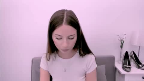 EmilyCharming online show from 05.04.26