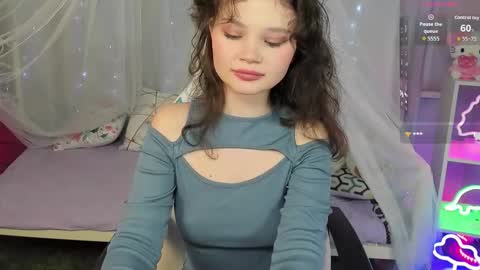 Emilyhaves online show from 11.30.25