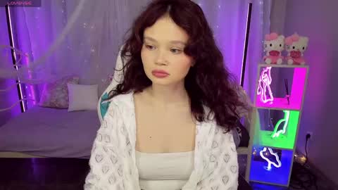 Emilyhaves online show from 05.25.26