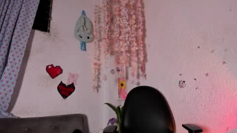 Emily online show from 06.04.26