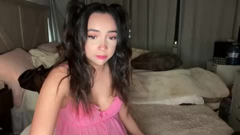 Snapshot of emilyfawn chatting on 03.10.26 emilyfawn online show from 03.10.26