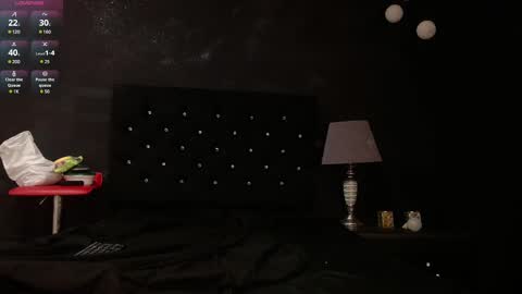 Snapshot of emilygomezz chatting on 02.18.25 Emily online show from 02.18.25