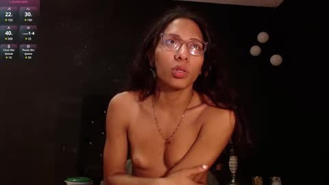 Snapshot of emilygomezz chatting on 02.21.25 Emily online show from 02.21.25