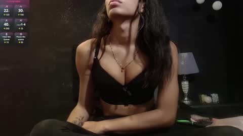 Snapshot of emilygomezz chatting on 02.28.25 Emily online show from 02.28.25