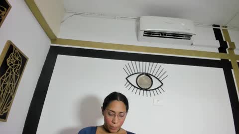 Snapshot of emilygomezz chatting on 09.28.25 Emily online show from 09.28.25