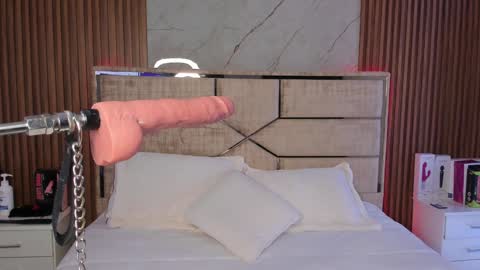 Emily Hendrix online show from 12.21.24