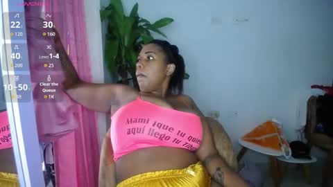 Snapshot of emilyhines__ chatting on 09.11.25 Emilyhines online show from 09.11.25