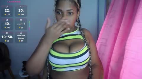 Snapshot of emilyhines__ chatting on 10.20.25 Emilyhines online show from 10.20.25