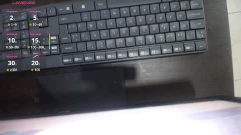 Snapshot of emilyhines__ chatting on 10.30.25 Emilyhines online show from 10.30.25