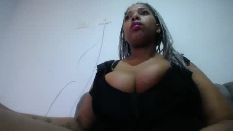 Emilyhines online show from 04.30.26