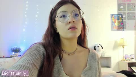 Snapshot of emilyincb1 chatting on 10.07.25 first stream May 5 ig online show from 10.07.25