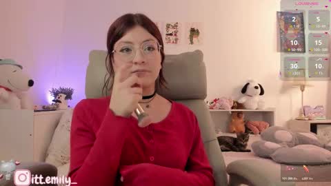 Snapshot of emilyincb1 chatting on 10.17.25 first stream May 5 ig online show from 10.17.25