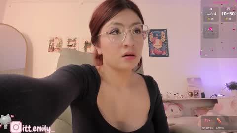 Snapshot of emilyincb1 chatting on 11.16.25 first stream May 5 ig online show from 11.16.25