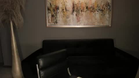 Emily online show from 11.05.25