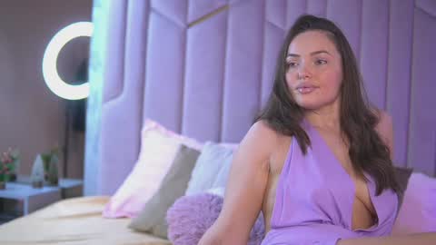 Emily online show from 12.22.24