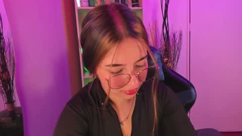 VALEEEN online show from 02.24.25