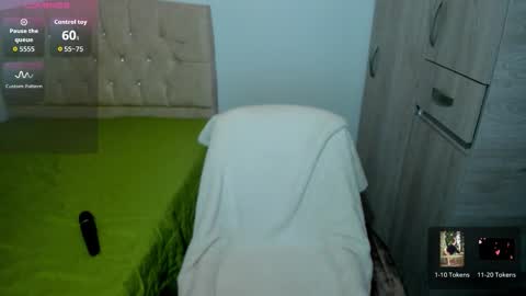 Emily online show from 11.24.25