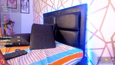         online show from 03.06.25