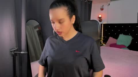 Snapshot of emilyrousex chatting on 12.08.24 emilyrousex online show from 12.08.24