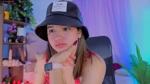 Snapshot of emilyrousex chatting on 12.02.25 emilyrousex online show from 12.02.25