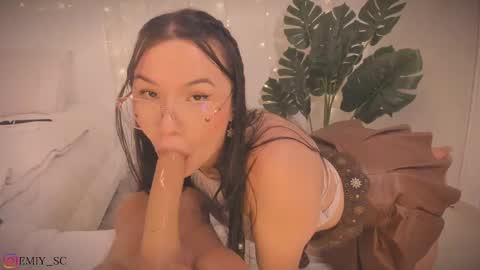 Emy  online show from 02.09.25