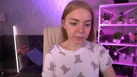 Snapshot of emilysunshines chatting on 09.18.25  MY NAME IS Emily WELCOME EVERYONE I WILL BE HAPPY TO GIVE YOU WHAT YOU HAVE DREAMED OF FOR SO LONG online show from 09.18.25