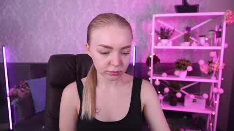 Snapshot of emilysunshines chatting on 09.25.25  MY NAME IS Emily WELCOME EVERYONE I WILL BE HAPPY TO GIVE YOU WHAT YOU HAVE DREAMED OF FOR SO LONG online show from 09.25.25